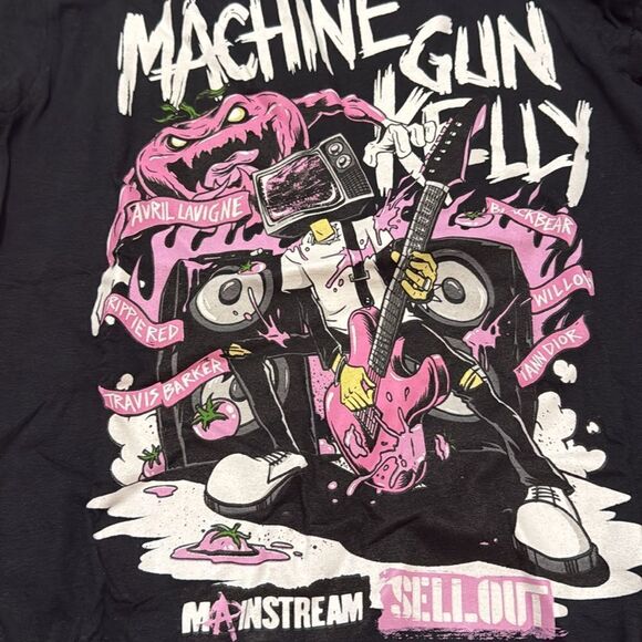 New machine gun Kelly tour tee XS - Picture 2 of 4